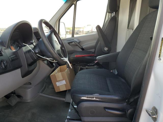 WD3PE7DC2E5841142 - 2014 MERCEDES-BENZ SPRINTER 2500 WHITE photo 7