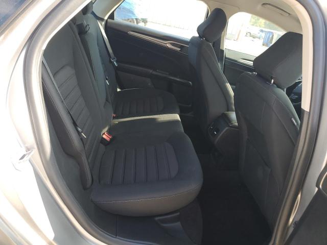 3FA6P0HD0LR219063 - 2020 FORD FUSION SE Արծաթագույն լուսանկար 10