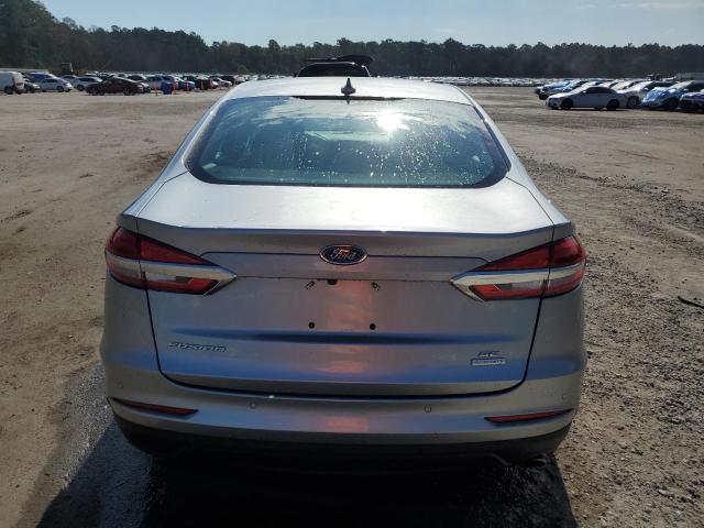 3FA6P0HD0LR219063 - 2020 FORD FUSION SE Արծաթագույն լուսանկար 6