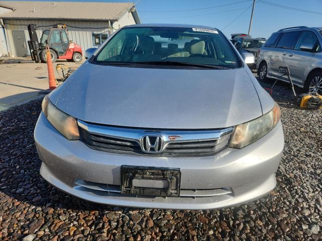 19XFB2F59CE037482 - 2012 HONDA CIVIC LX 银色 照片 5