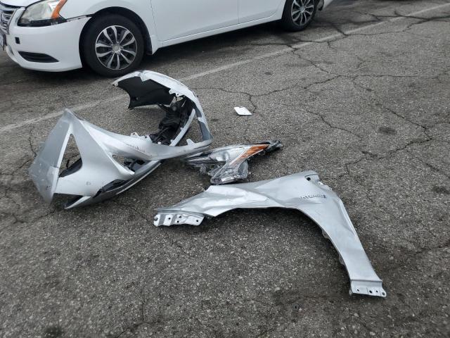 JTDKBRFUXH3574021 - 2017 TOYOTA PRIUS SILVER photo 12