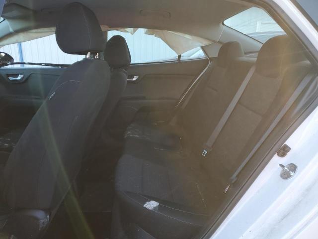 3KPA24AD8NE438285 - 2022 KIA RIO LX WHITE photo 10