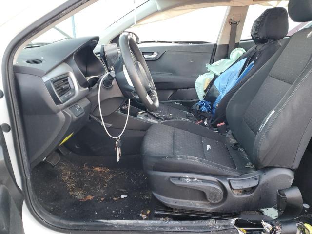 3KPA24AD8NE438285 - 2022 KIA RIO LX WHITE photo 7