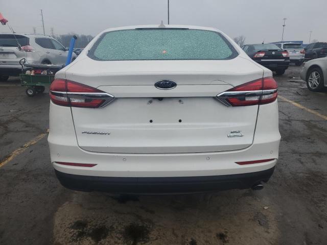 3FA6P0HD1LR250631 - 2020 FORD FUSION SE WHITE photo 6