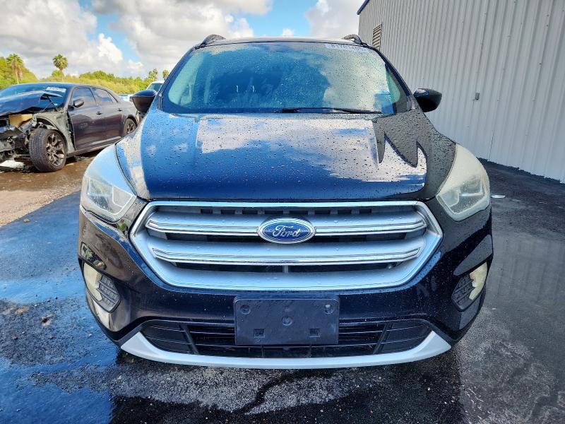 1FMCU0GD5HUA03566 - 2017 FORD ESCAPE SE 黑色 照片 5