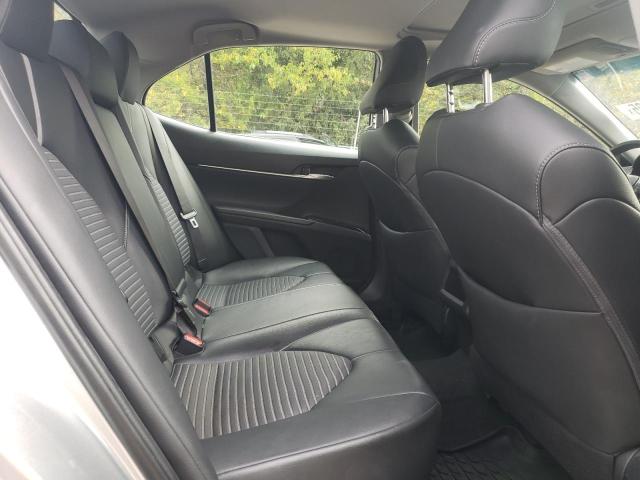 4T1B11HK2JU061955 - 2018 TOYOTA CAMRY L ვერცხლისფერი ფოტო 10