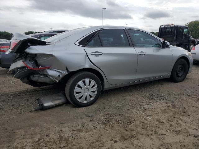 4T1BF1FK5GU609864 - 2016 TOYOTA CAMRY LE SILVER photo 3