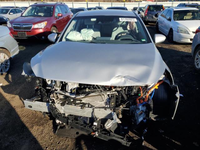 KMHC75LD3MU259497 - 2021 HYUNDAI IONIQ SEL SILVER photo 5