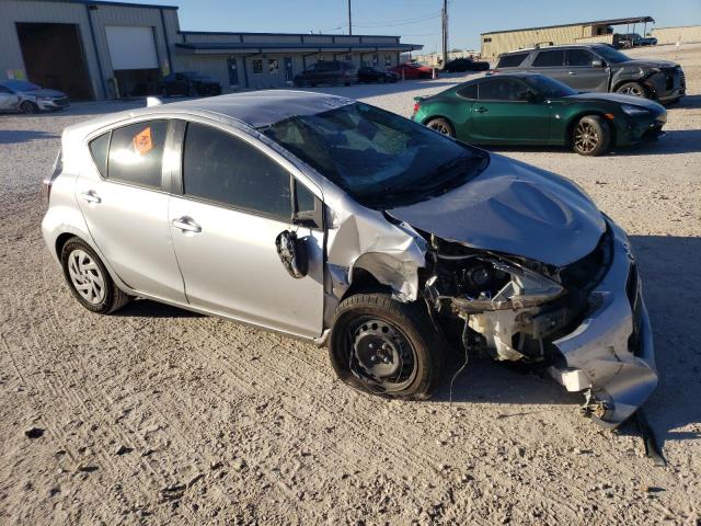 JTDKDTB35G1131001 - 2016 TOYOTA PRIUS C SILVER photo 4