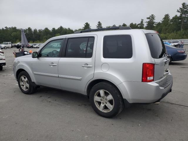 5FNYF4H50BB079151 - 2011 HONDA PILOT EXL SILVER photo 2