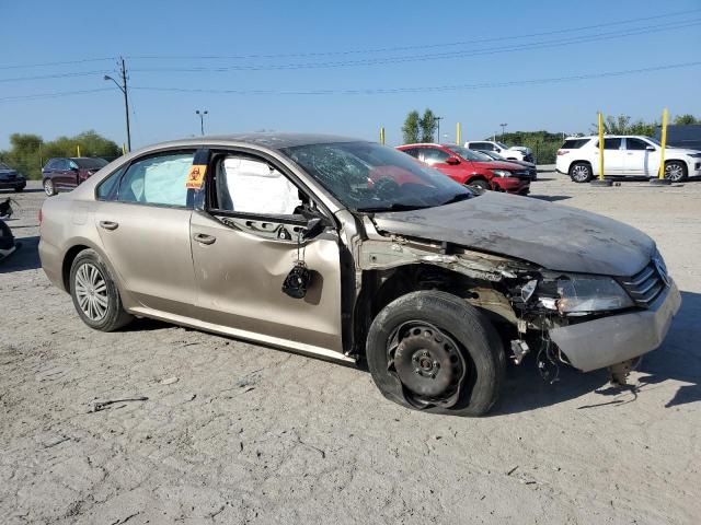 1VWAT7A37FC079829 - 2015 VOLKSWAGEN PASSAT S GOLD photo 4