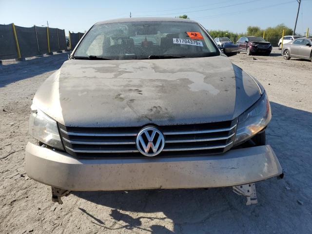 1VWAT7A37FC079829 - 2015 VOLKSWAGEN PASSAT S GOLD photo 5