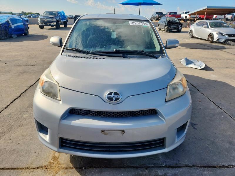 JTKKUPB46D1037259 - 2013 TOYOTA SCION XD 灰色 照片 5