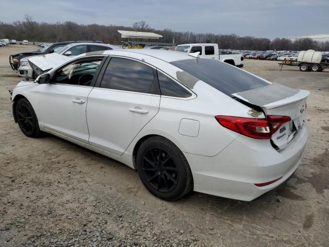 5NPE24AF3GH282075 - 2016 HYUNDAI SONATA SE WHITE photo 2