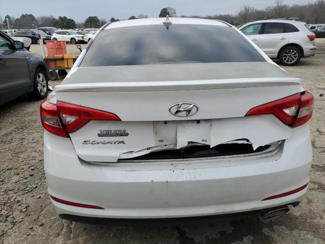 5NPE24AF3GH282075 - 2016 HYUNDAI SONATA SE WHITE photo 6