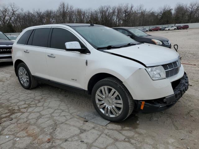 2LMDU68C39BJ12388 - 2009 LINCOLN MKX WHITE photo 4