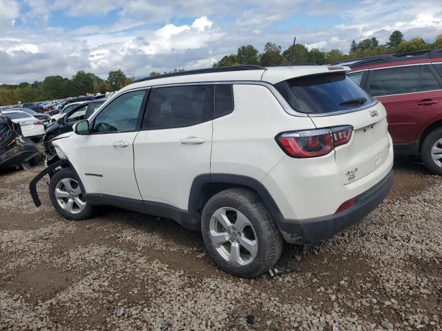 3C4NJDBB7KT661104 - 2019 JEEP COMPASS LATITUDE أبيض صورة 2