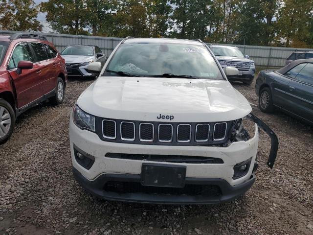 3C4NJDBB7KT661104 - 2019 JEEP COMPASS LATITUDE أبيض صورة 5