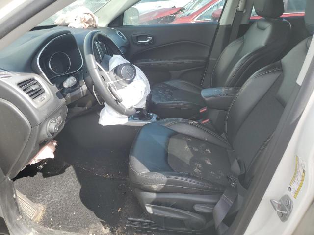 3C4NJDBB7KT661104 - 2019 JEEP COMPASS LATITUDE أبيض صورة 7