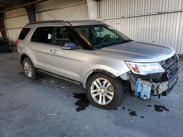 1FM5K8D84JGA69230 - 2018 FORD EXPLORER XLT Արծաթագույն լուսանկար 4
