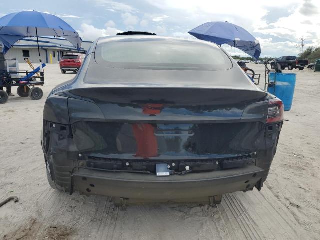 5YJ3E1EB5JF184823 - 2018 TESLA MODEL 3 Schwarz Foto 6