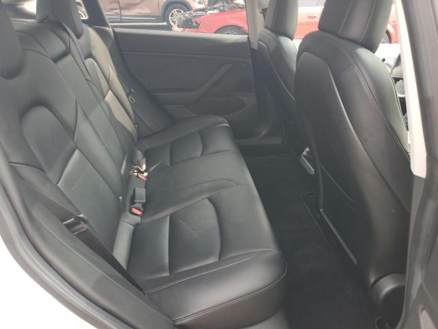 5YJ3E1EA8JF032994 - 2018 TESLA MODEL 3 白色 照片 10