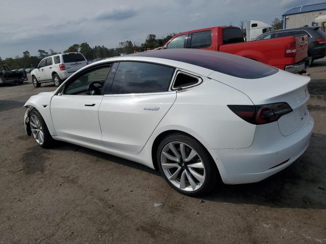 5YJ3E1EA8JF032994 - 2018 TESLA MODEL 3 白色 照片 2