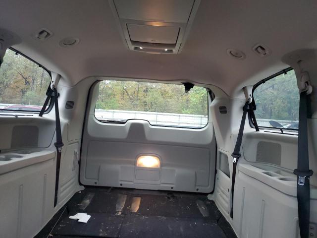 2A4RR8DG9BR745223 - 2011 CHRYSLER TOWN & COU TOURING L BURGUNDY photo 10