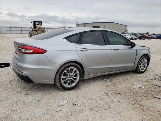 3FA6P0HD0LR229804 - 2020 FORD FUSION SE SILVER photo 3