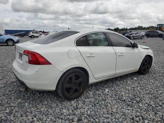 YV1622FS3C2051181 - 2012 VOLVO S60 T5 Ақ фото 3