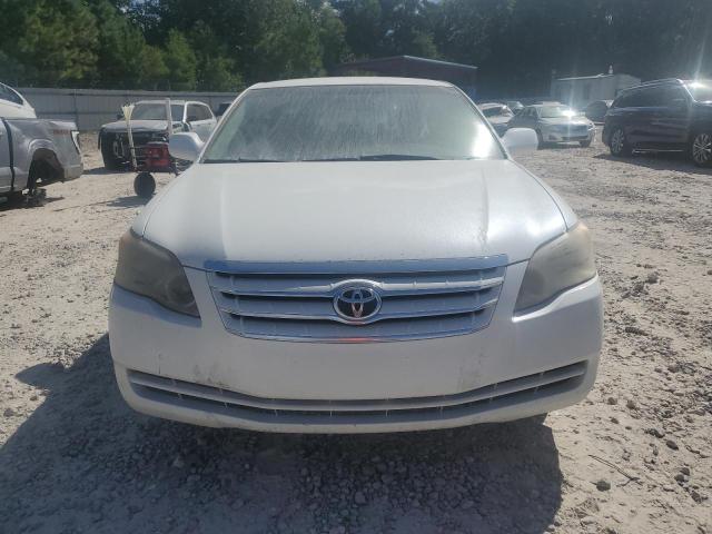 4T1BK36B65U013764 - 2005 TOYOTA AVALON XL 白色 照片 5