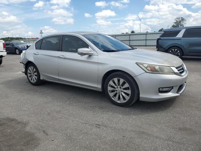 1HGCR2E70EA155767 - 2014 HONDA ACCORD EX SILVER photo 4