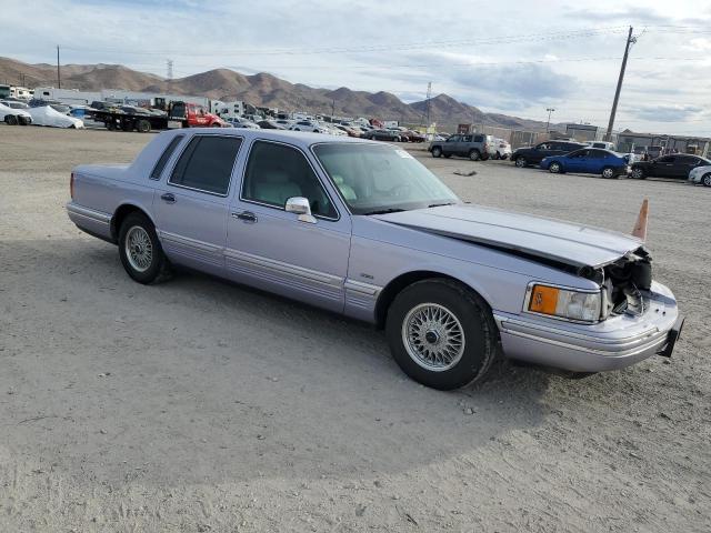 1LNLM81W7RY639957 - 1994 LINCOLN TOWN CAR EXECUTIVE SILVER photo 4