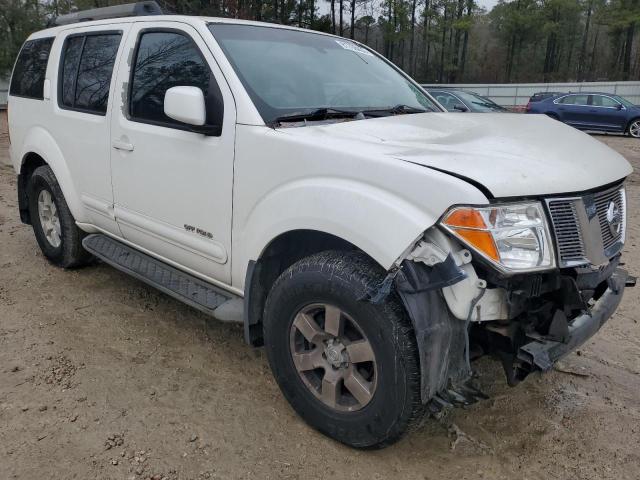 5N1AR18W75C731602 - 2005 NISSAN PATHFINDER LE WHITE photo 4