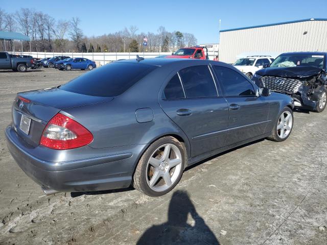 WDBUF56X59B376453 - 2009 MERCEDES-BENZ E 350 GRAY photo 3