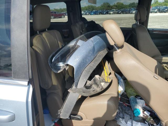 2C4RC1BG4GR281640 - 2016 CHRYSLER TOWN & COU TOURING 蓝色 照片 11