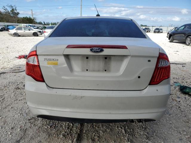 3FAHP0GA7BR239745 - 2011 FORD FUSION S WHITE photo 6