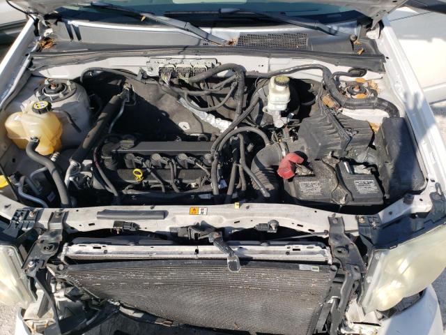 1FMCU03739KA87724 - 2009 FORD ESCAPE XLT WHITE photo 11