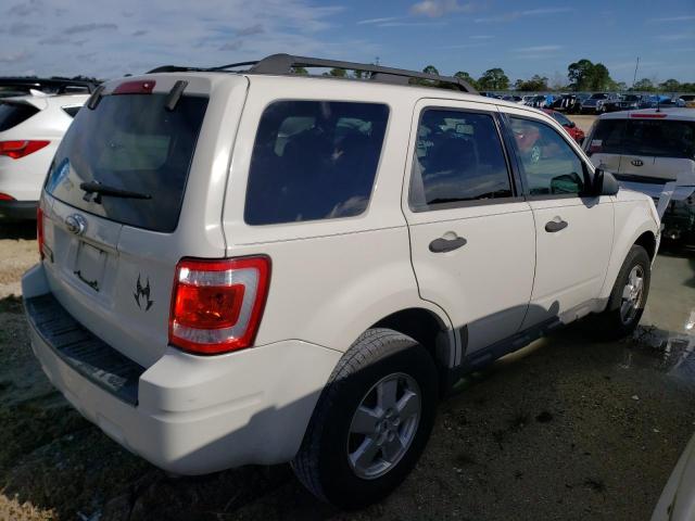 1FMCU03739KA87724 - 2009 FORD ESCAPE XLT WHITE photo 3