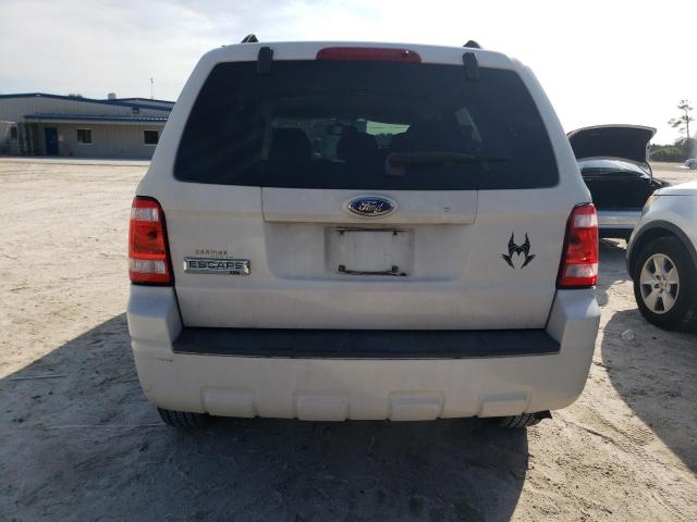 1FMCU03739KA87724 - 2009 FORD ESCAPE XLT WHITE photo 6