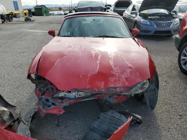 JM1NB353440410116 - 2004 MAZDA MX-5 MIATA BASE RED photo 5