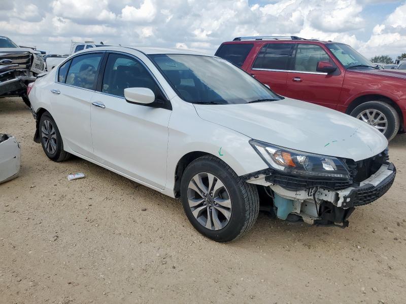 1HGCR2F38FA154427 - 2015 HONDA ACCORD LX WHITE photo 4