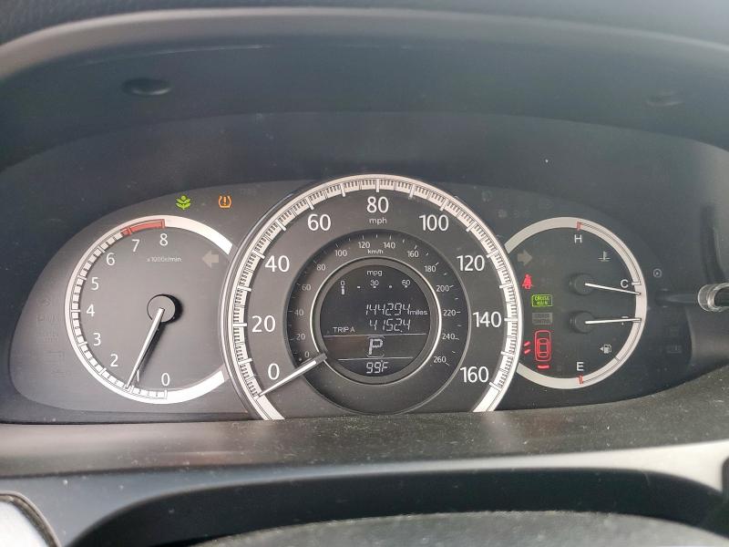 1HGCR2F38FA154427 - 2015 HONDA ACCORD LX WHITE photo 9