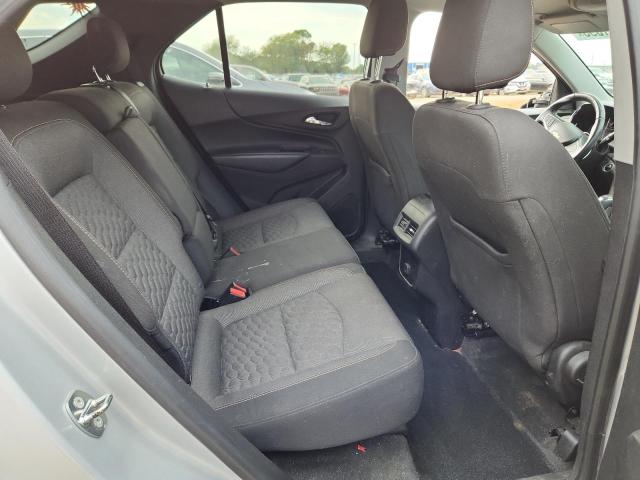 2GNAXJEV8J6206676 - 2018 CHEVROLET EQUINOX LT Silber Foto 11