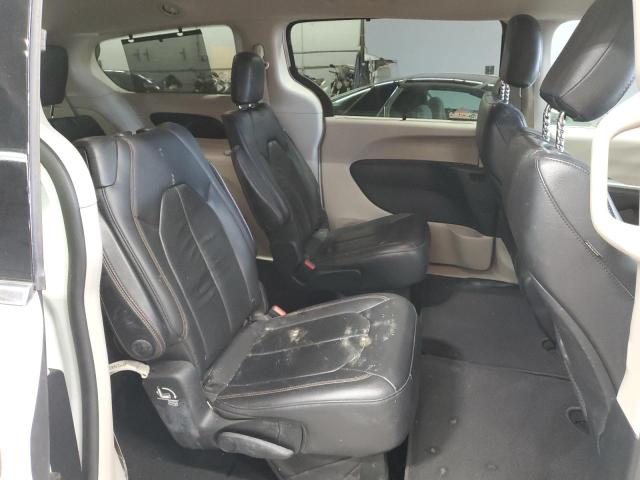 2C4RC1BG2JR112210 - 2018 CHRYSLER PACIFICA TOURING L WHITE photo 11