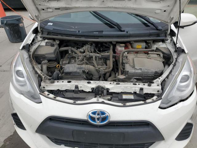 JTDKDTB38G1118405 - 2016 TOYOTA PRIUS C WHITE photo 11