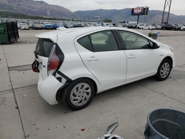 JTDKDTB38G1118405 - 2016 TOYOTA PRIUS C WHITE photo 3