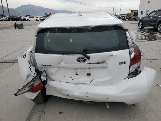 JTDKDTB38G1118405 - 2016 TOYOTA PRIUS C WHITE photo 6