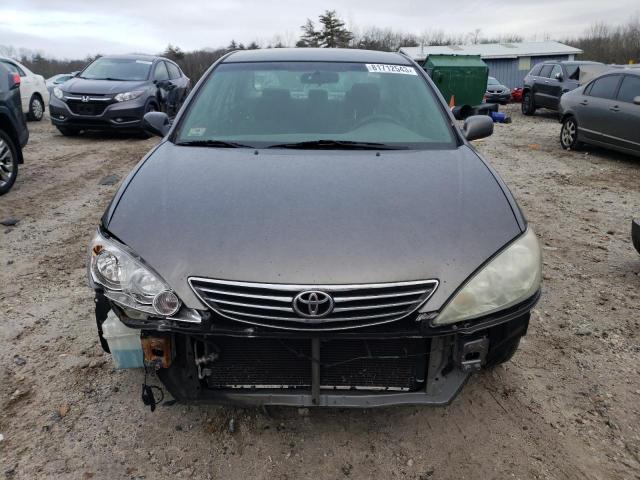 4T1BE30K05U561176 - 2005 TOYOTA CAMRY LE GRAY photo 5