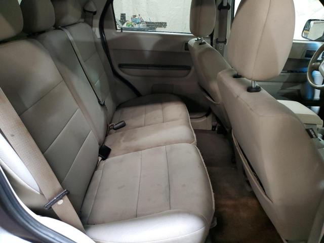 1FMCU9D77BKC36354 - 2011 FORD ESCAPE XLT 灰色 照片 11